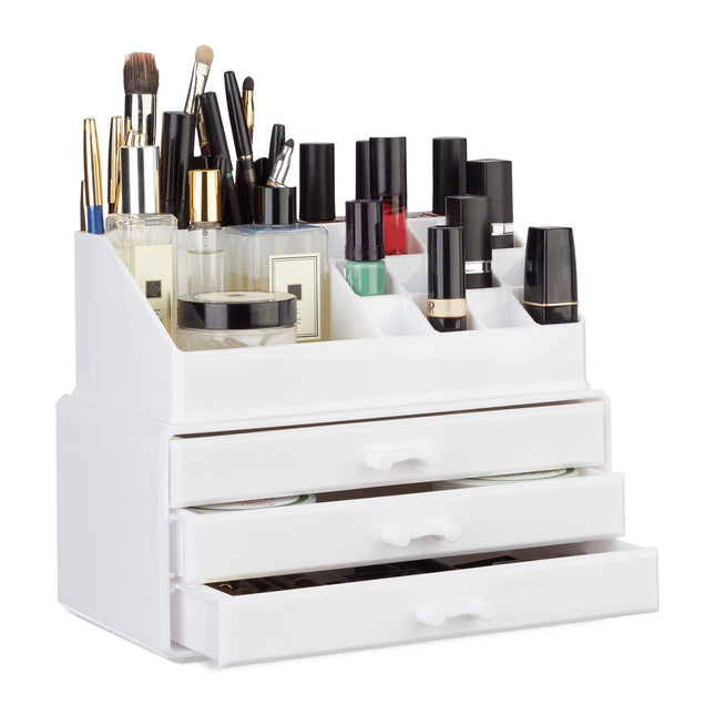 Makeup storage with 3 drawers