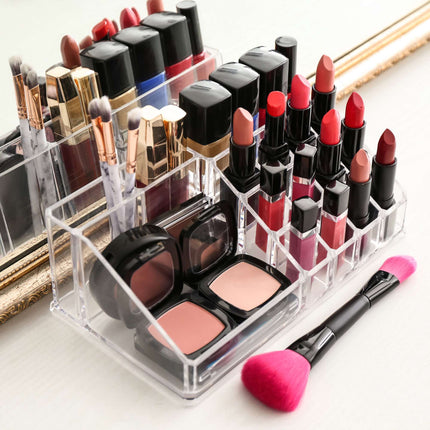 Makeup storage with 4 drawers