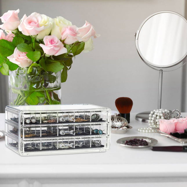 Makeup storage with drawers