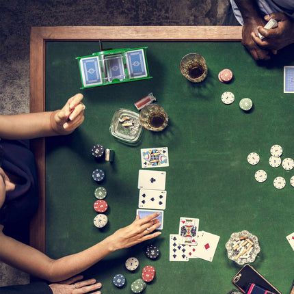 Manual card shuffler