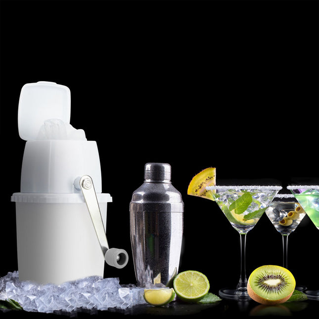 Manual ice crusher