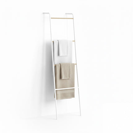 Metal Ladder Towel Rack – 4 Rungs, Space-Saving Design
