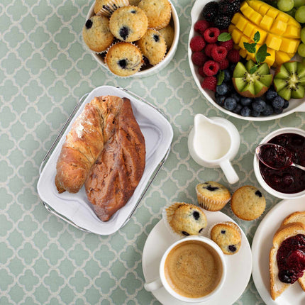 Metal bread basket with cover