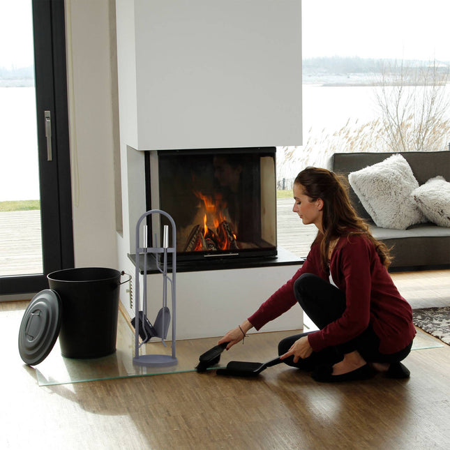 Modern fireplace in 5 parts
