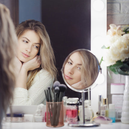 Modern stand for make-up brushes