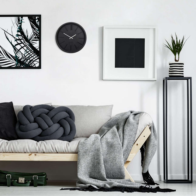 Modern wall clock