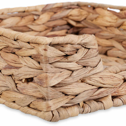 Napkin holder made of water hyacinth