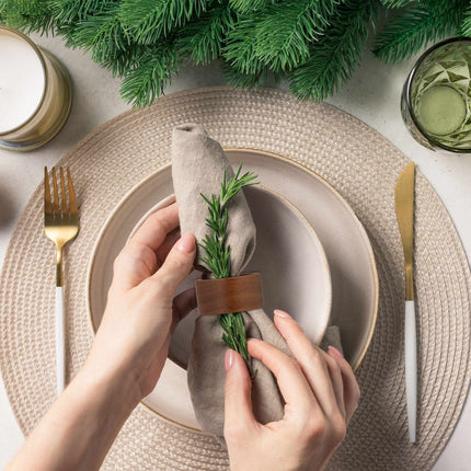 Napkin rings in a set of 12