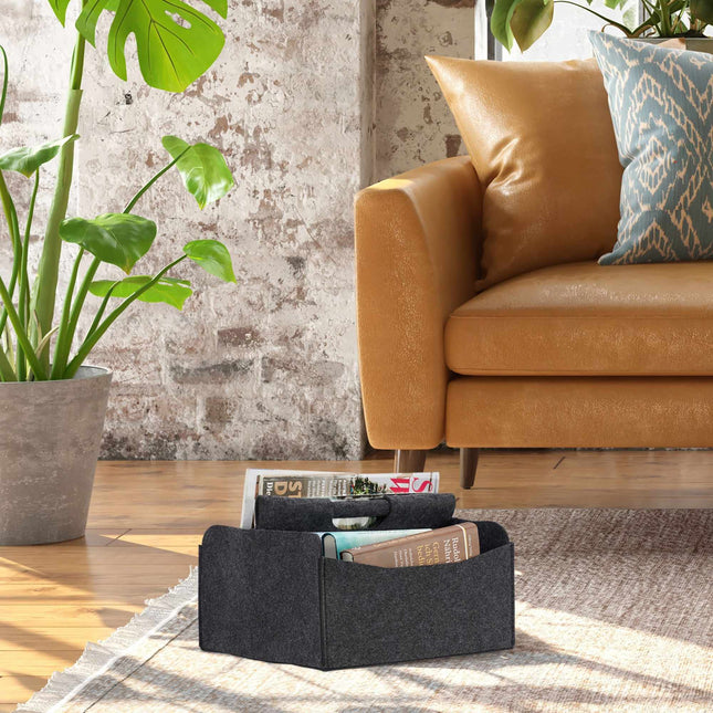 Newspaper basket in felt