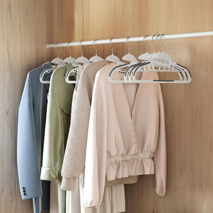 Non-Slip Rubberised Clothes Hangers – Space-Saving Set