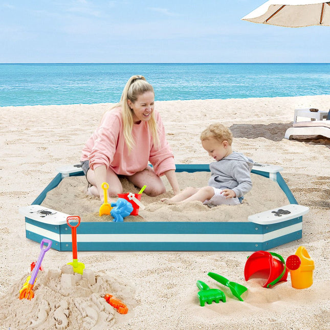 Outdoor Cedar Wood Sandbox With 4 Animal-Pattern Seats