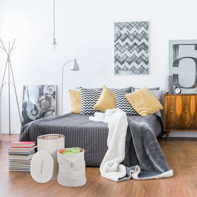 Oval laundry basket