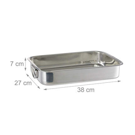 Oven form in set with frying pan and sprinkler