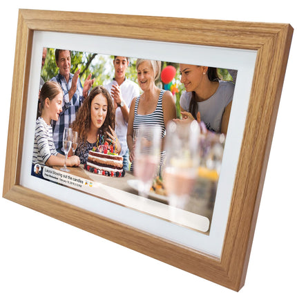PFF-1042LW 10.1” digital Wi-Fi photo frame with FRAMEO software. Frame in oak wood.