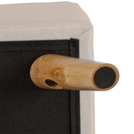 Pallet with storage space