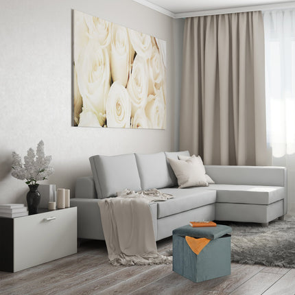 Pallet with storage space