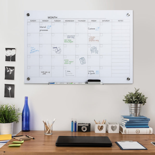 Magnetic writing board with pen holder, 4 markers, 90x60cm