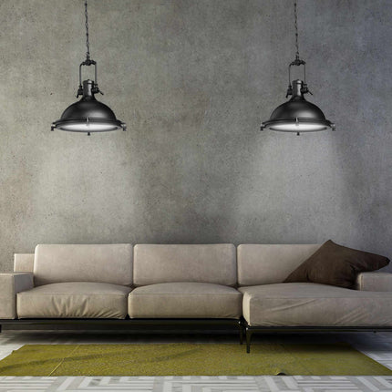 Pendant lamp in metal