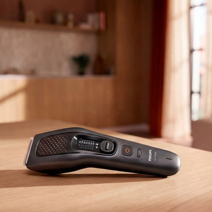 Philips Hair Clipper Series 7000 with 28 Length Settings, Self-Sharpening Blades