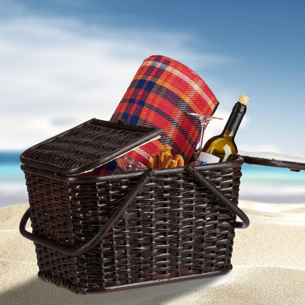 Picnic basket with lid