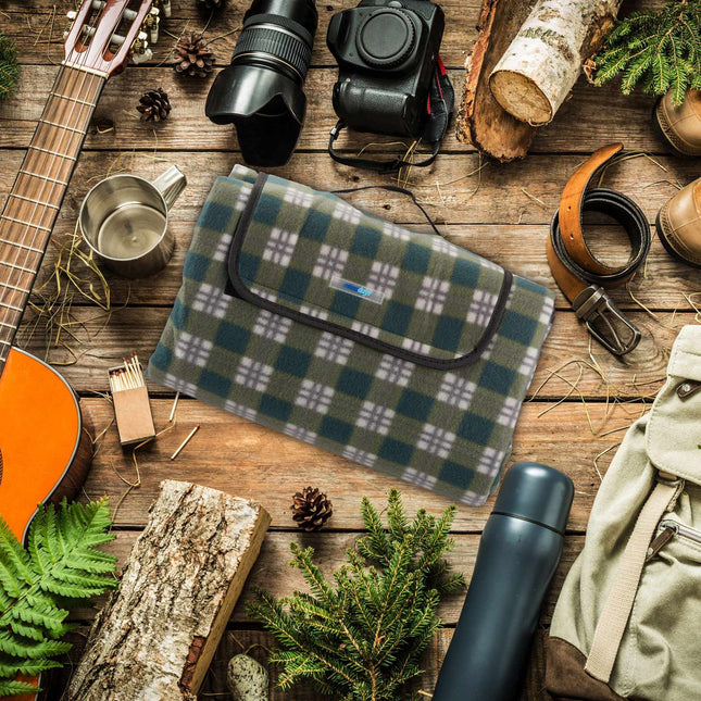 Picnic blanket 200 x 200 cm checkered