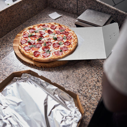 Pizza shovel with wooden handle