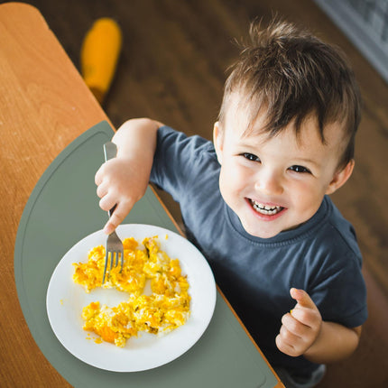 Placemats for children in the form of clouds