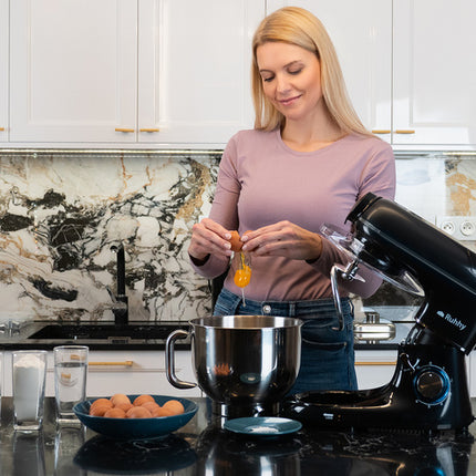 Planetary food processor with a 2200W blender