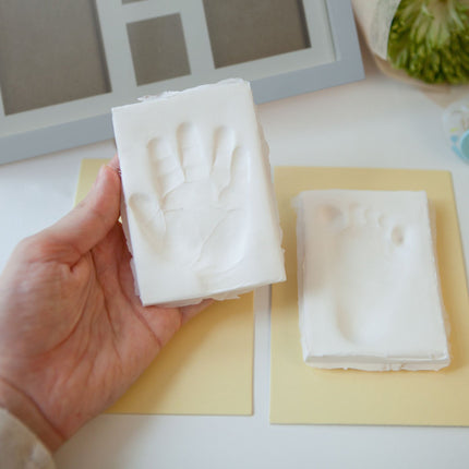 Plaster cast set for baby with photo frame