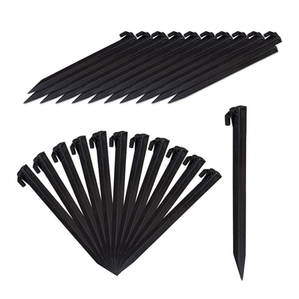 Plastic pegs set of 32