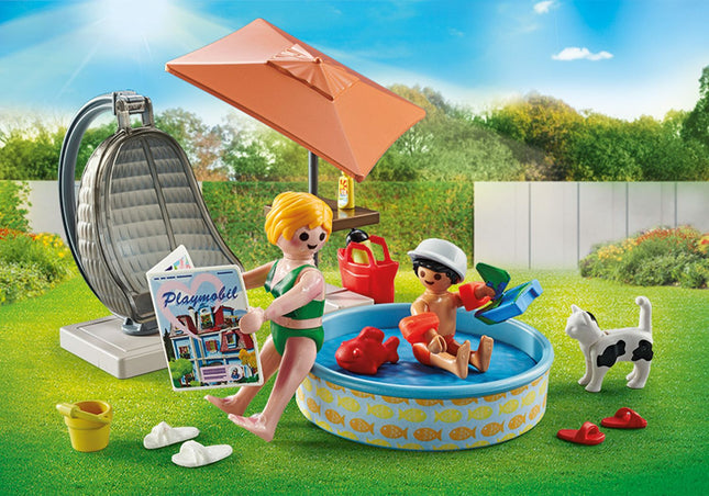 Playmobil City Life Splashing Fun In The Garden 71476