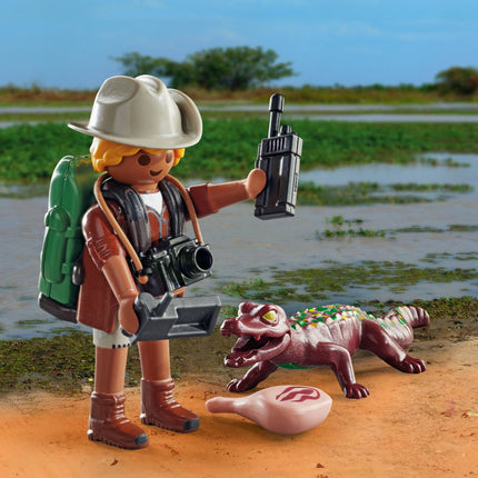 Playmobil Special Plus Researcher With Young Caiman 71168