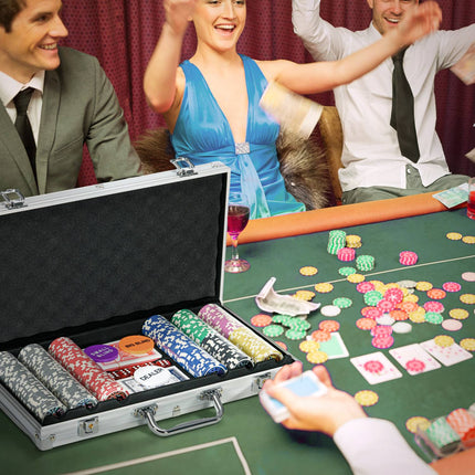 Professional Poker Set - 500 chips, lock case, 2 decks, 5 dice