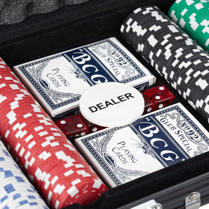 Poker bag with 300 chips