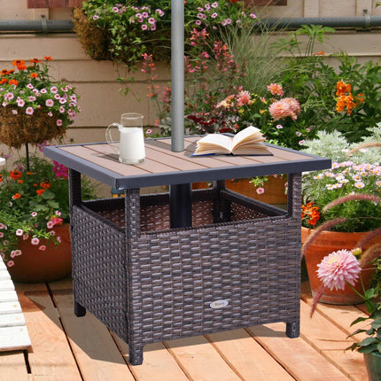 Brown patio table in poly rattan with umbrella stand, 55.5 cm