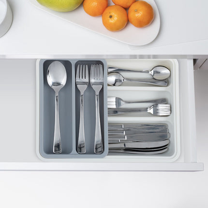 Pull-out cutlery tray
