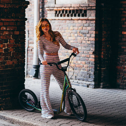 Pumped Wheels Scooter 20/16"" – Adjustable Height