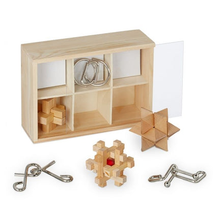 Puzzle in wood and metal