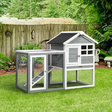 Small animal shelter with removable tray and ramp, 122x62x92cm