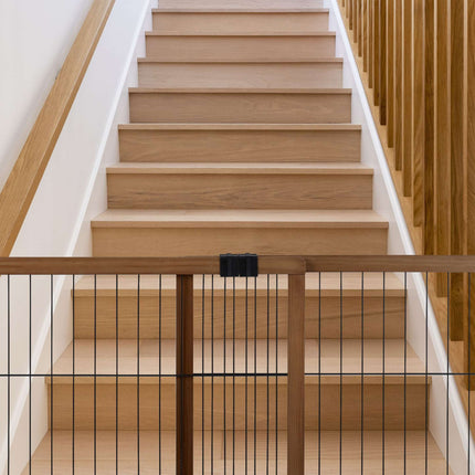 Retractable safety gate 71 cm high