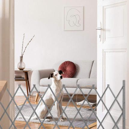 Retractable wooden trellis