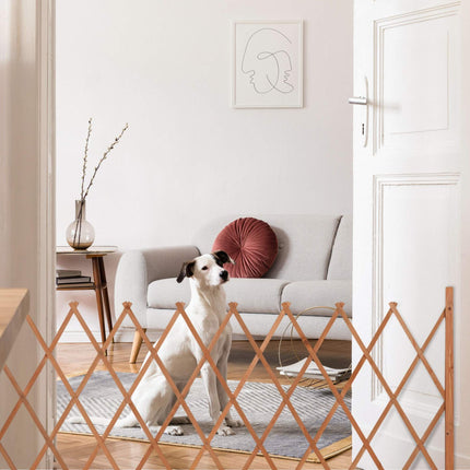 Retractable wooden trellis