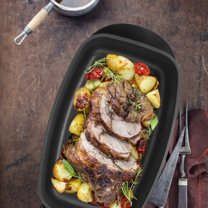 Roaster with lid