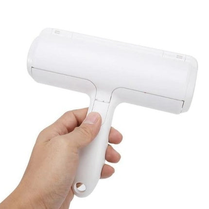 Roller / brush for cleaning clothes