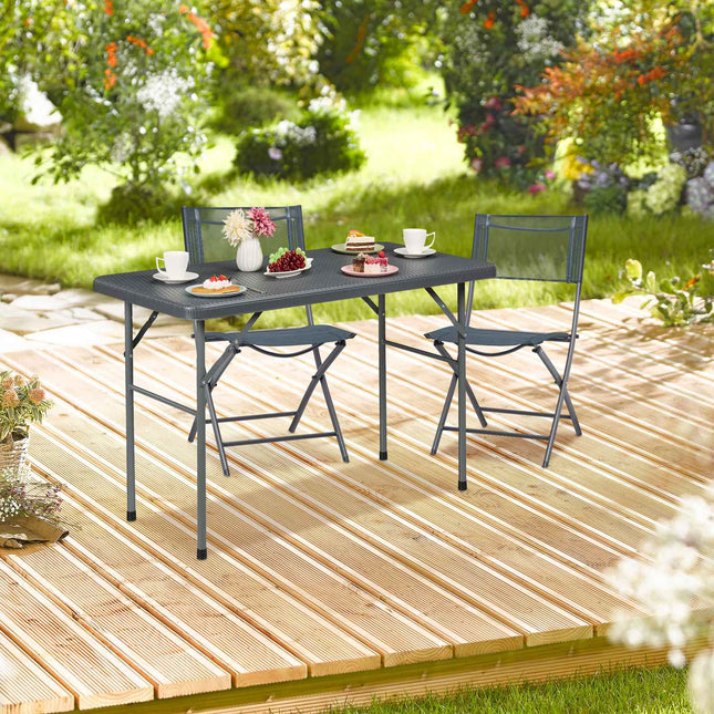 Round garden table in rattan look
