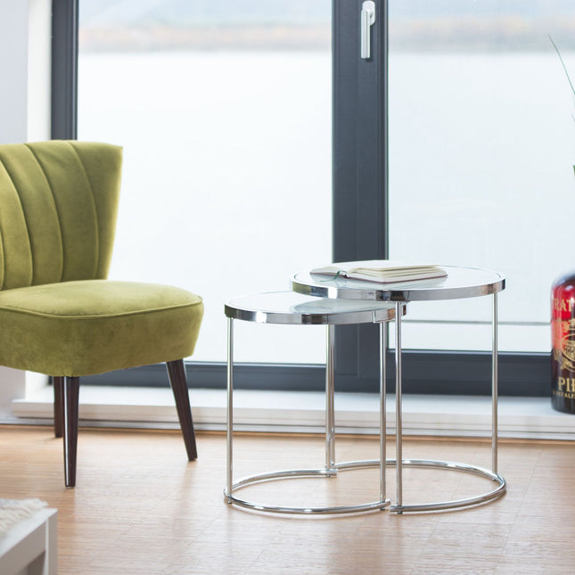 Round side table in silver