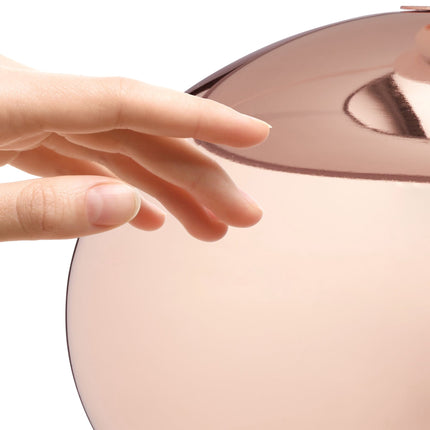 Round table lamp with touch function