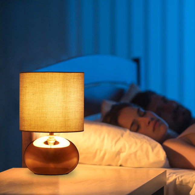 Round table lamp with touch function