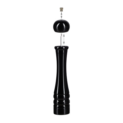 Salt and pepper mill set of two