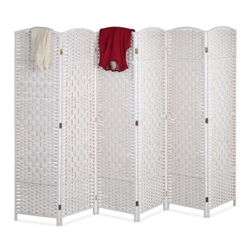 Screen wall with 6 panels